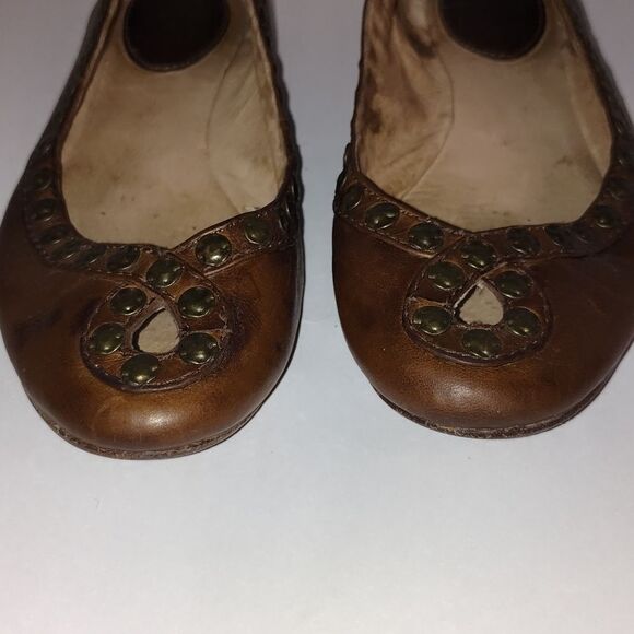 Frye Emma Honeycomb Studded Flats size 8 - Picture 9 of 9